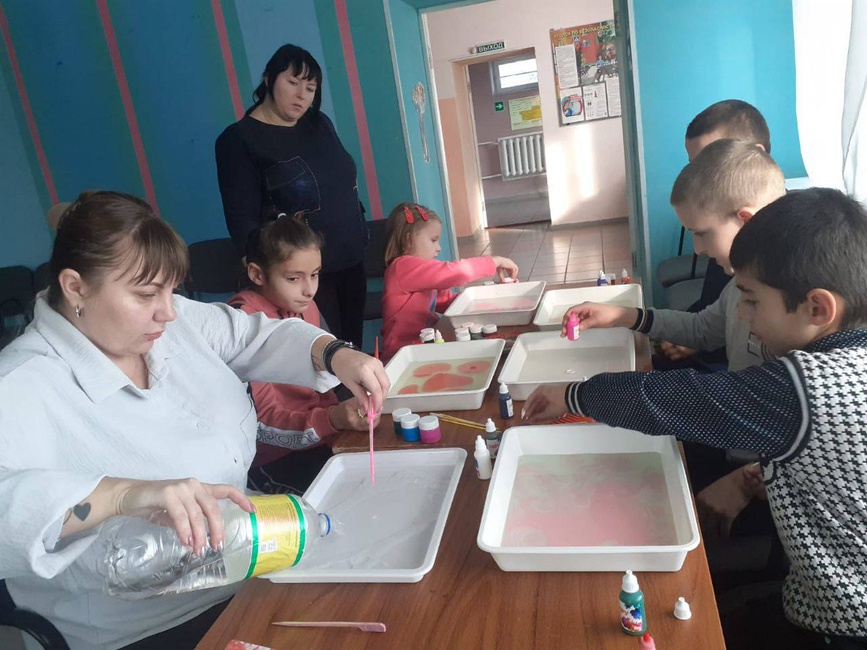 Мастер-класс  «Эбру – рисование на воде»